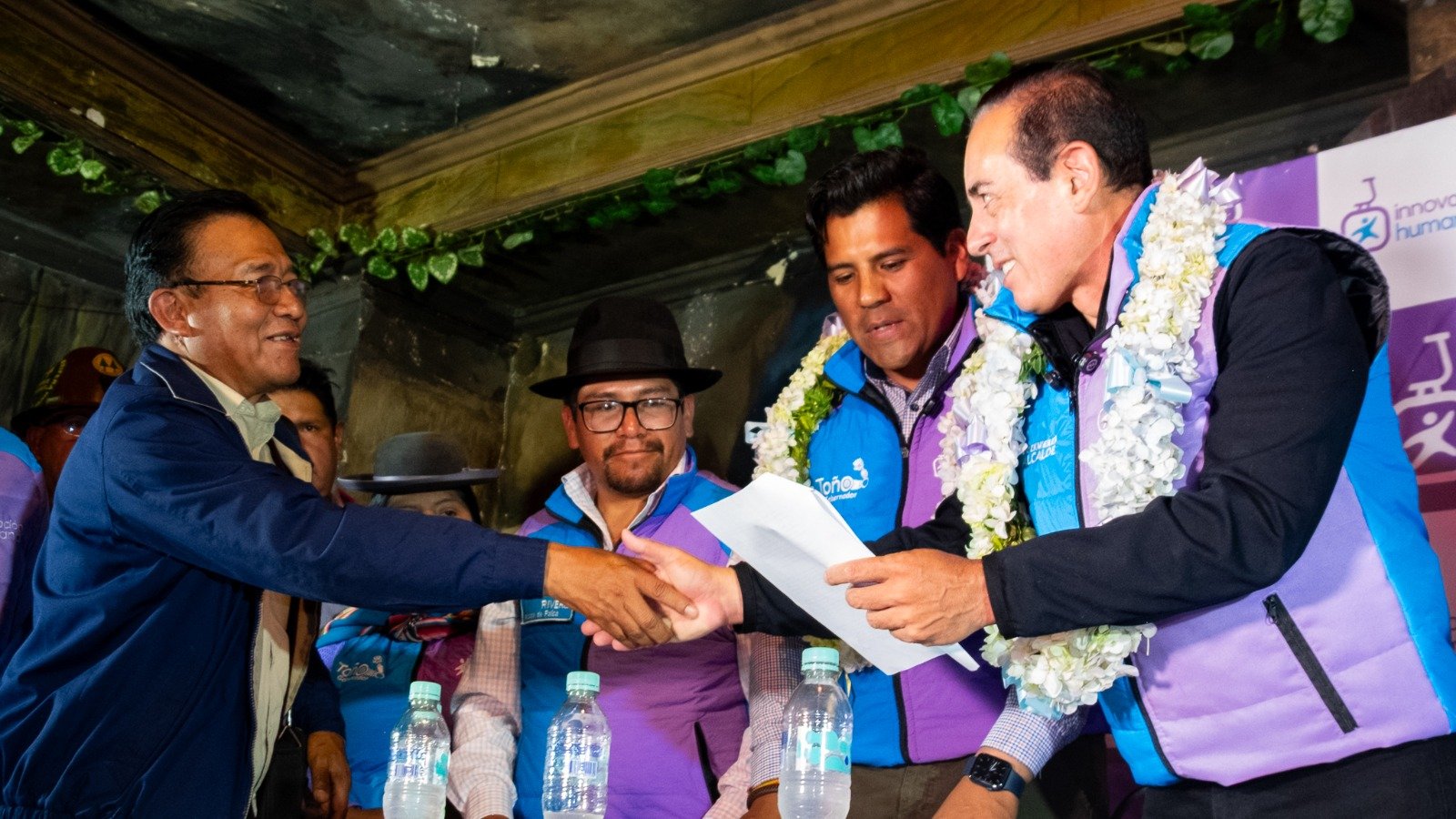 CANDIDATOS DE INNOVACIÓN HUMANA ACUERDAN TRABAJAR EN SOLUCIONES A PROBLEMAS QUE AQUEJAN AL ÁREA METROPOLITANA DE LA PAZ